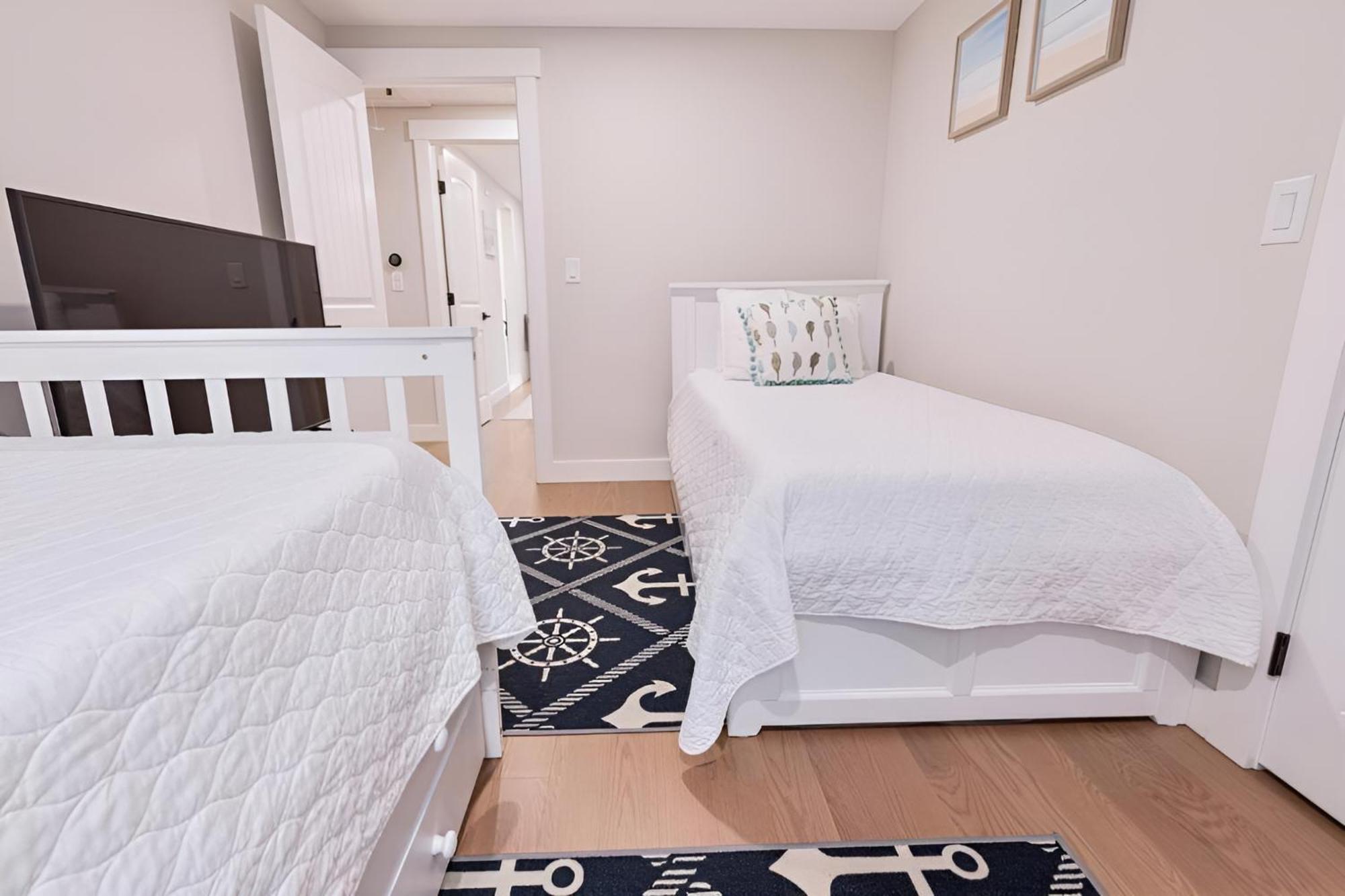 Renovated & Sophisticated Home Near Beach & Shops! Barnstable Eksteriør bilde