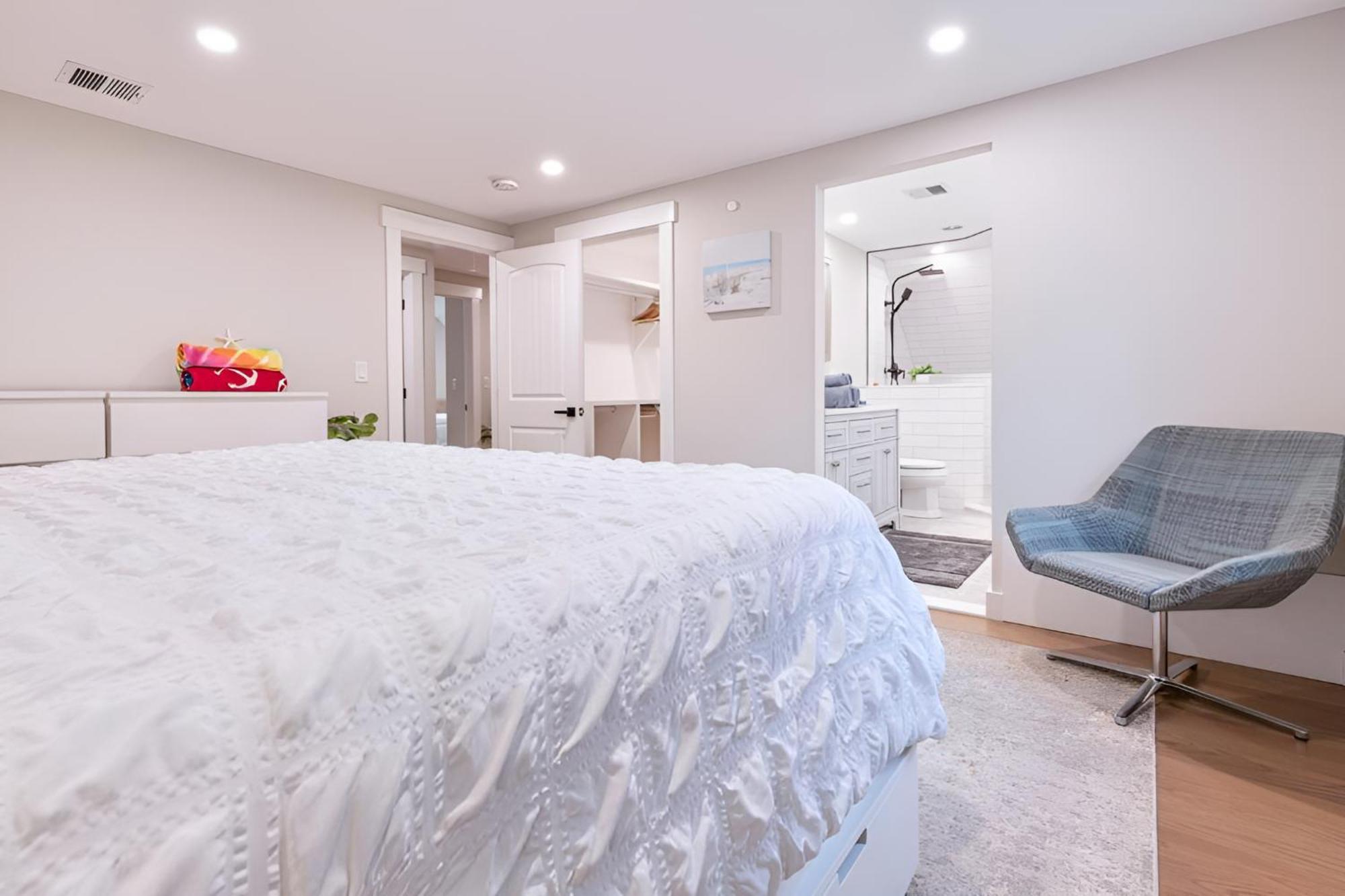 Renovated & Sophisticated Home Near Beach & Shops! Barnstable Eksteriør bilde