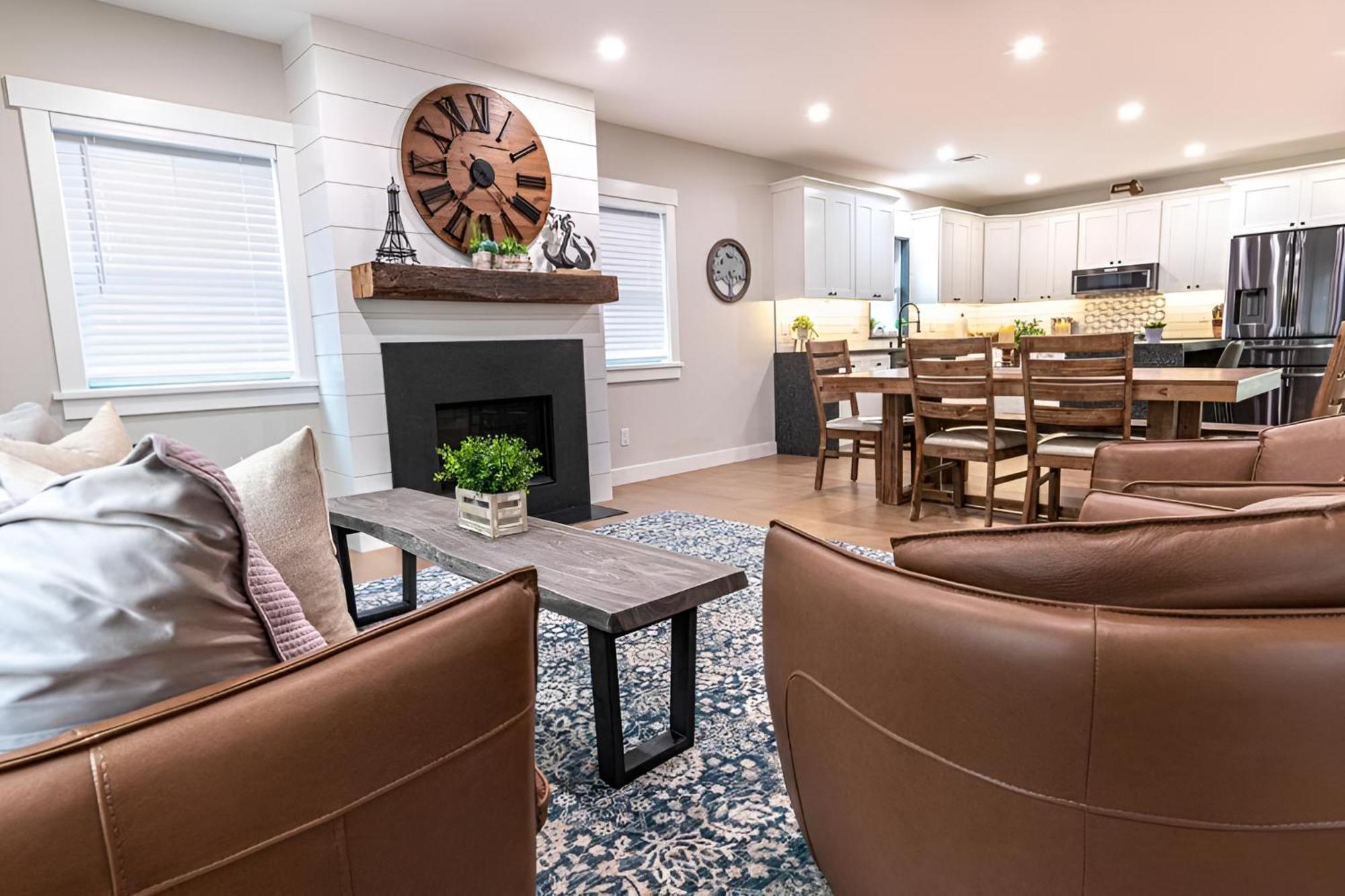 Renovated & Sophisticated Home Near Beach & Shops! Barnstable Eksteriør bilde