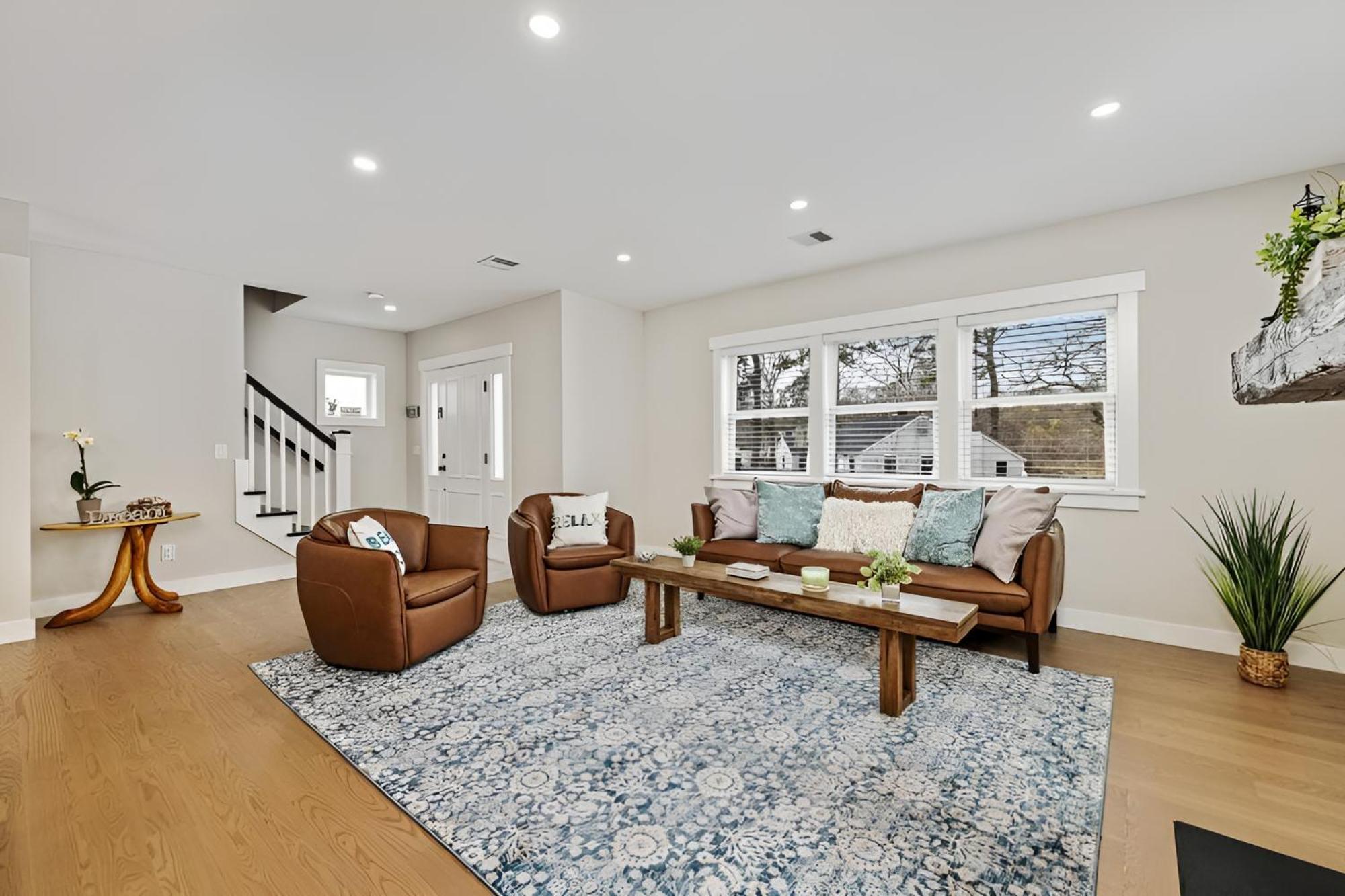 Renovated & Sophisticated Home Near Beach & Shops! Barnstable Eksteriør bilde