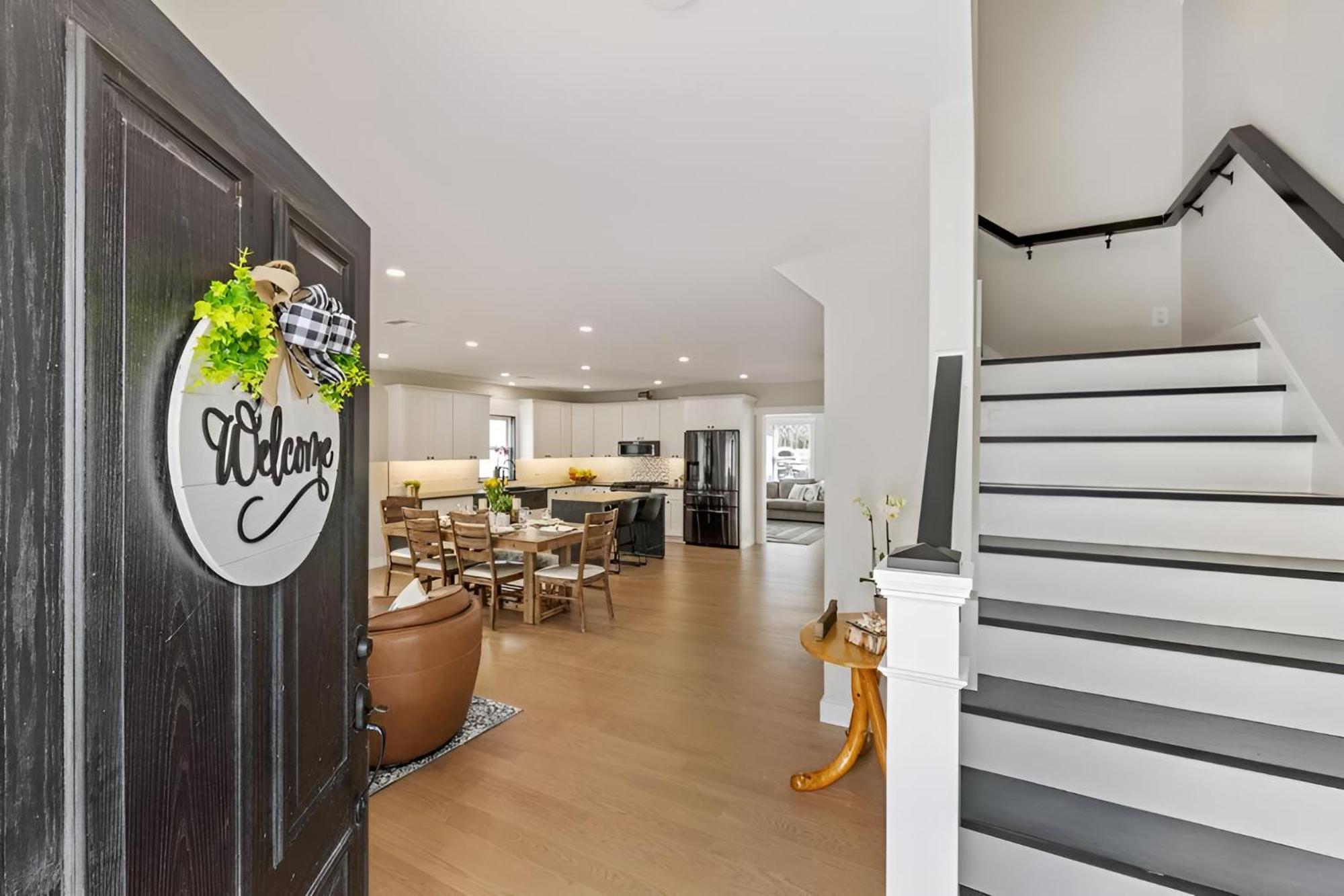 Renovated & Sophisticated Home Near Beach & Shops! Barnstable Eksteriør bilde